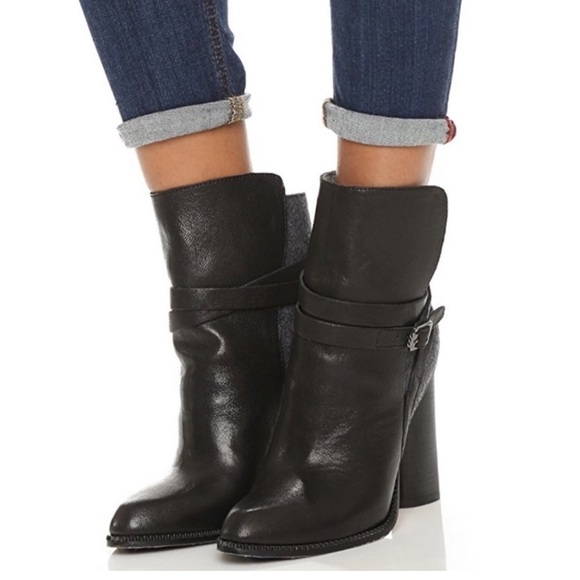 Cynthia Vincent Shoes - Cynthia Vincent Hue Black Leather & Gray Wool Booties Size 9
